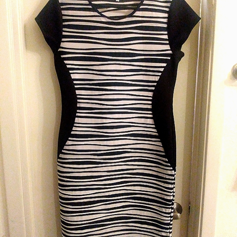 Black and White Dress ❤️🖤